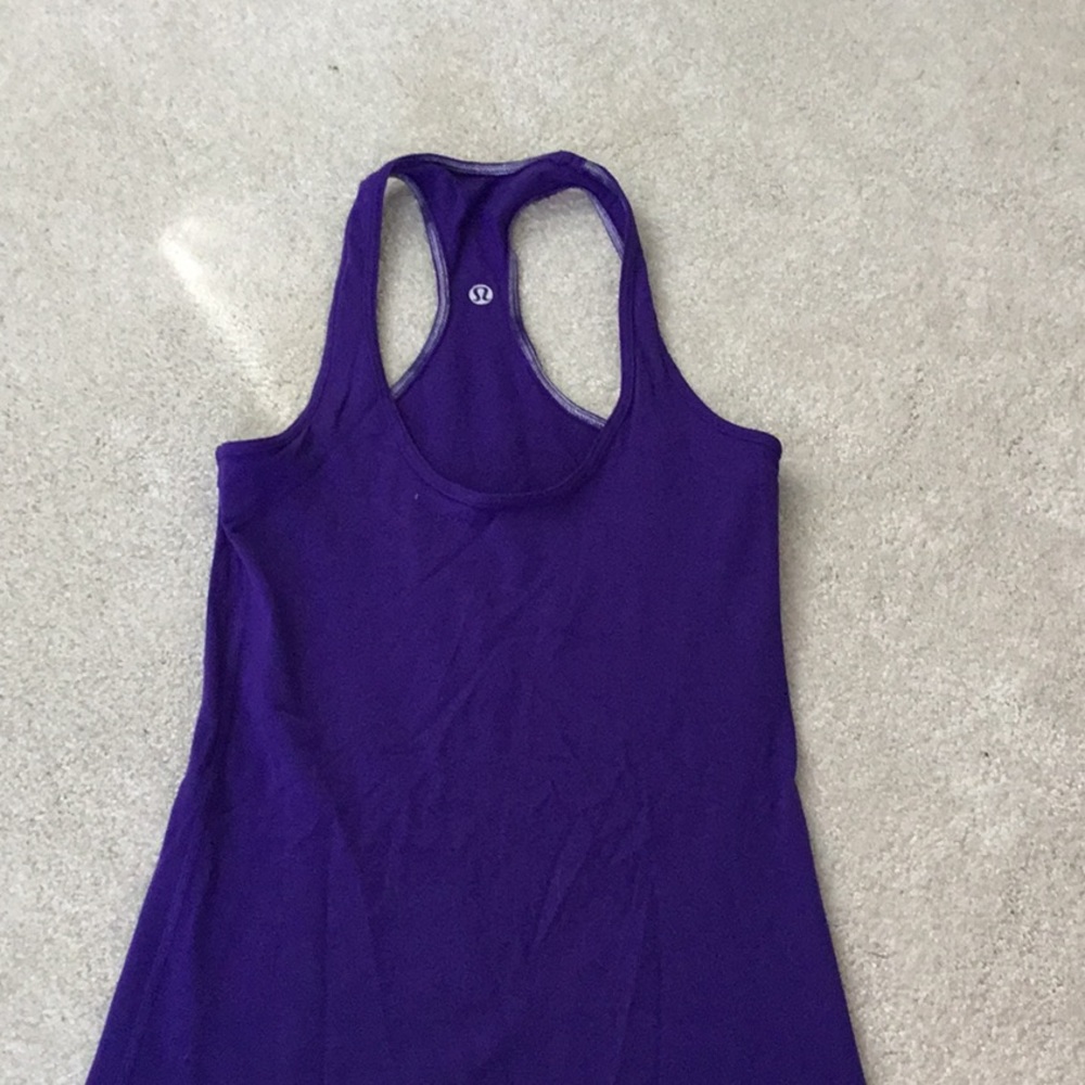 Lululemon workout top